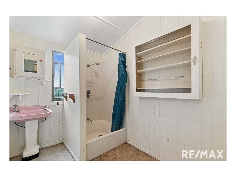 167 Long Street, Point Vernon QLD 4655