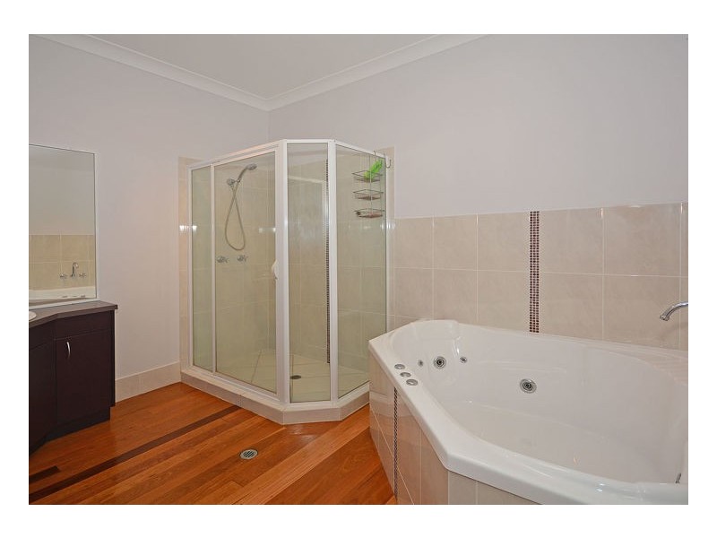 11 Lygon Court, Urraween QLD 4655