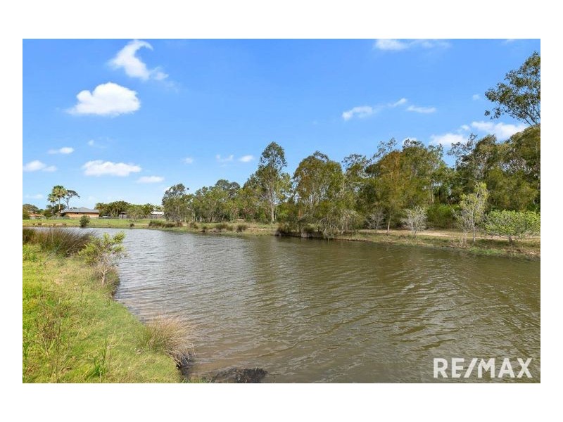 22 Spinnaker Drive, Point Vernon QLD 4655