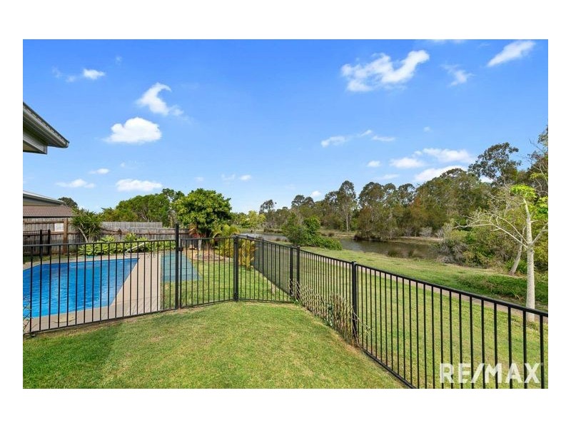 22 Spinnaker Drive, Point Vernon QLD 4655