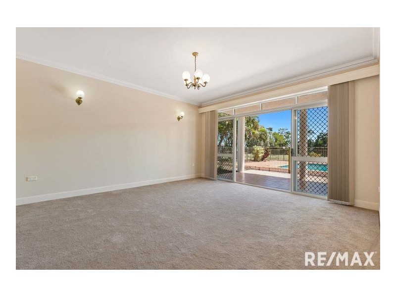 17 Ocean Park Drive, Dundowran Beach QLD 4655