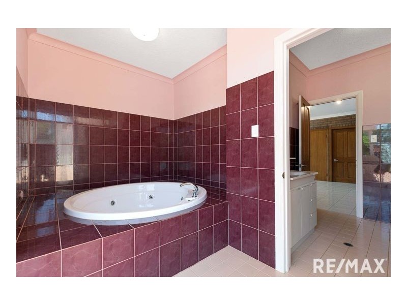 17 Ocean Park Drive, Dundowran Beach QLD 4655