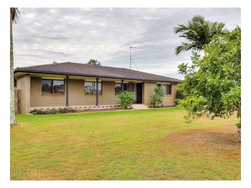 19 Pialba Downs Drive, Eli Waters QLD 4655