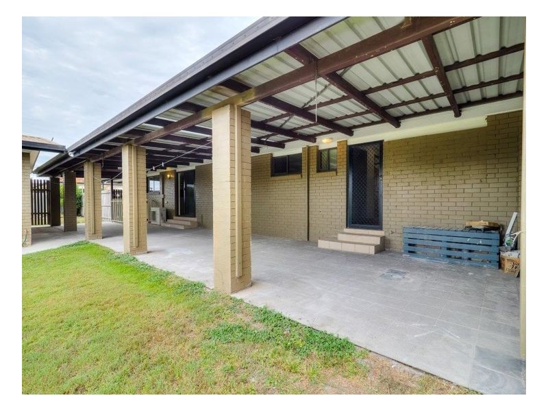 19 Pialba Downs Drive, Eli Waters QLD 4655