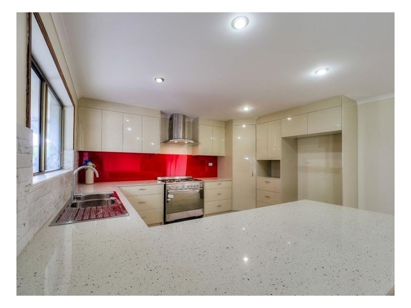 19 Pialba Downs Drive, Eli Waters QLD 4655