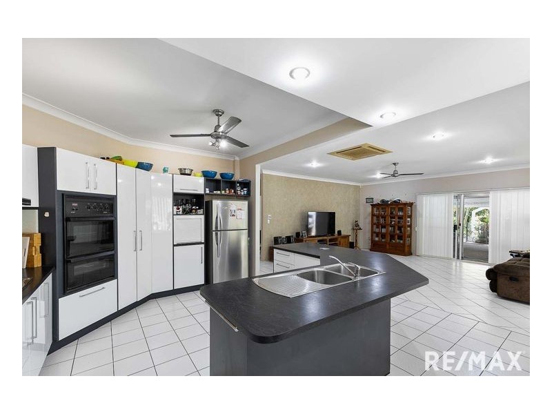 10-12 Palm Way, Dundowran Beach QLD 4655
