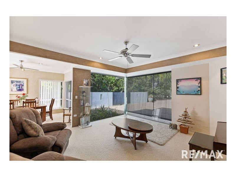 10-12 Palm Way, Dundowran Beach QLD 4655