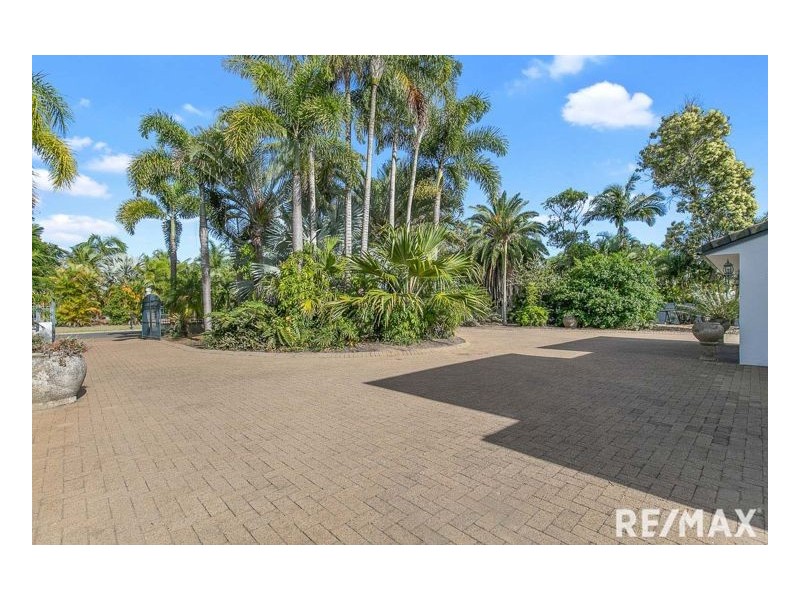 10-12 Palm Way, Dundowran Beach QLD 4655