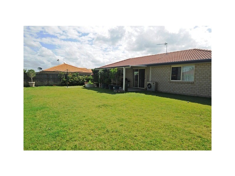 54 Anchorage Circuit, Point Vernon QLD 4655