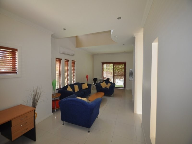 1/243 Torquay Terrace, Torquay QLD 4655