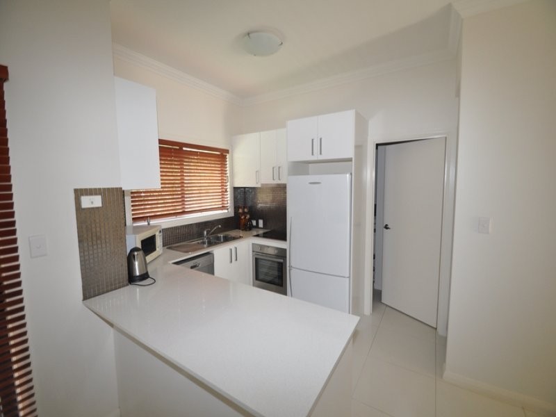 1/243 Torquay Terrace, Torquay QLD 4655