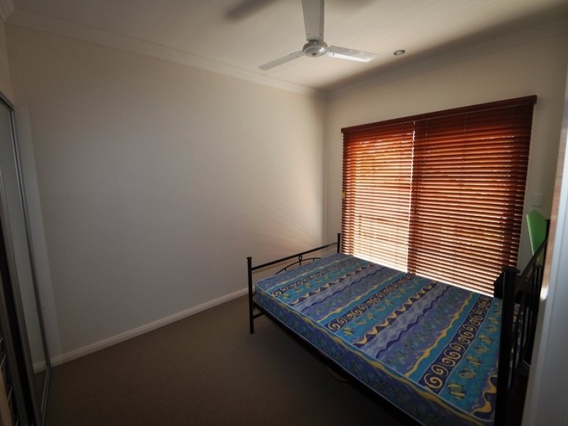 1/243 Torquay Terrace, Torquay QLD 4655
