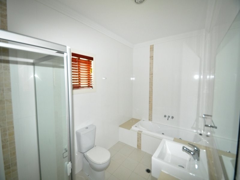 1/243 Torquay Terrace, Torquay QLD 4655