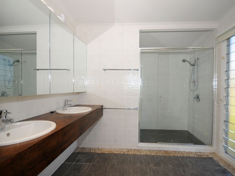 9 Exeter Street, Torquay QLD 4655