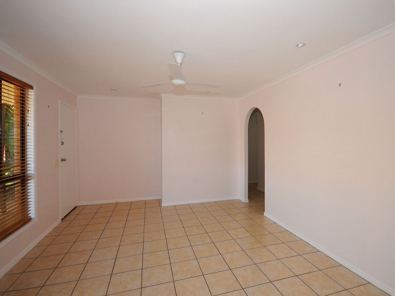 2 Bruce Street, Torquay QLD 4655
