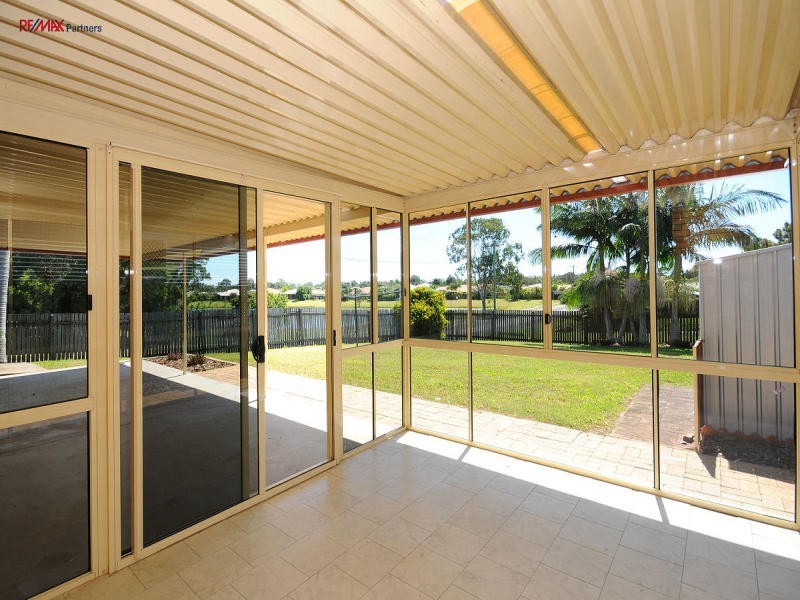 2 Bruce Street, Torquay QLD 4655