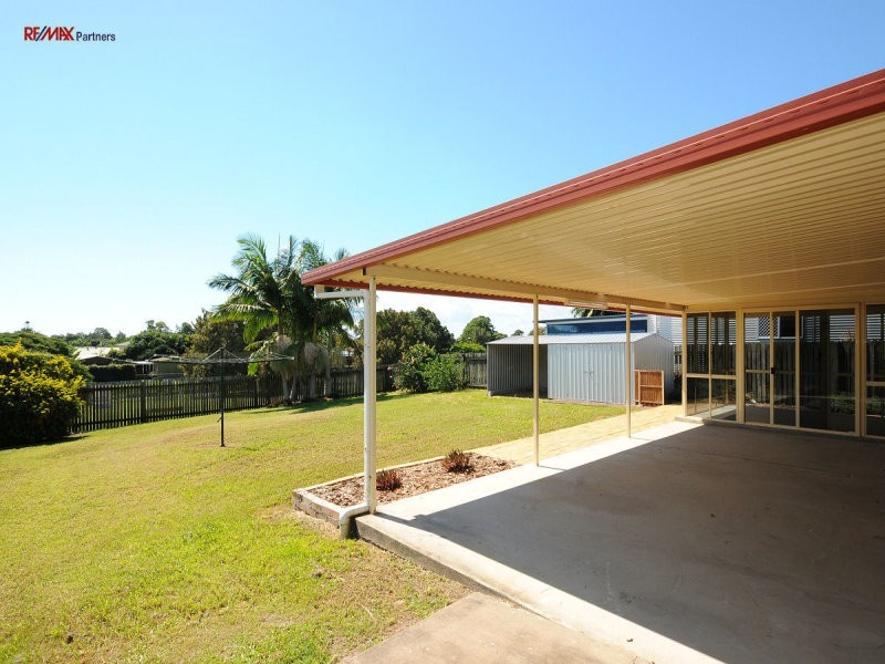 2 Bruce Street, Torquay QLD 4655
