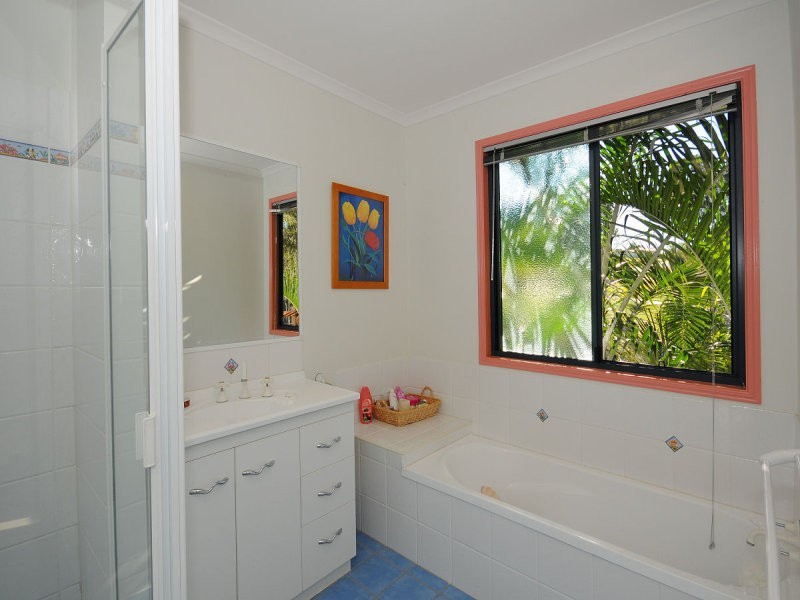 10 Sandpiper Street, River Heads QLD 4655