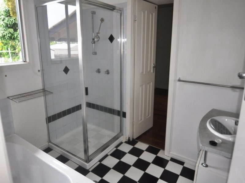 42 Winchelsea Street, Pialba QLD 4655