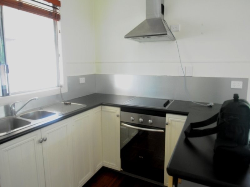 42 Winchelsea Street, Pialba QLD 4655