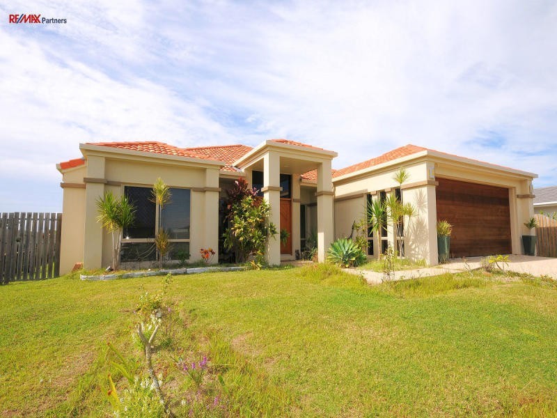 15 Rochester Ct, Urraween QLD 4655