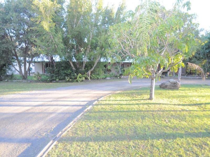 76 Boundary Road, Urangan QLD 4655