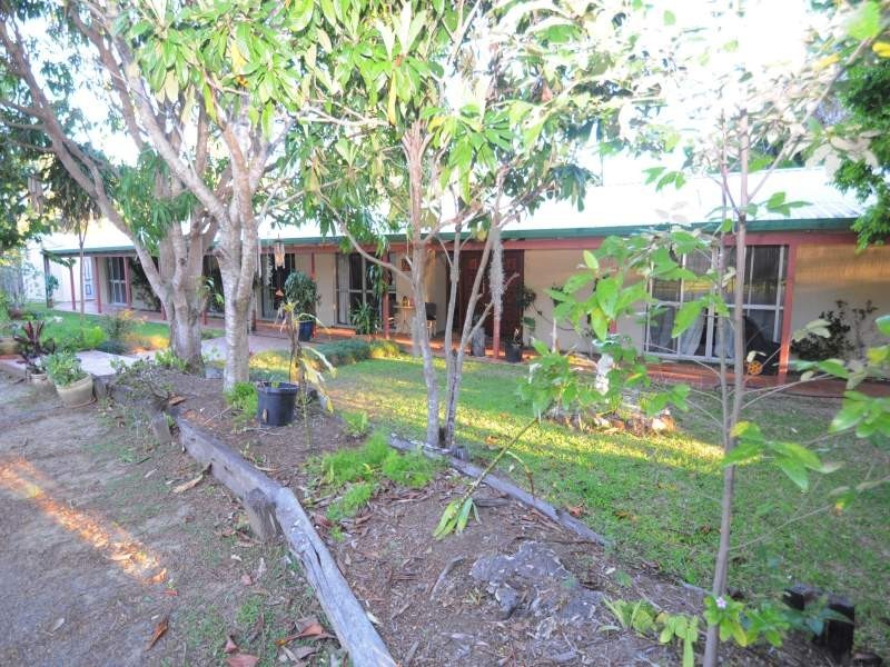 76 Boundary Road, Urangan QLD 4655