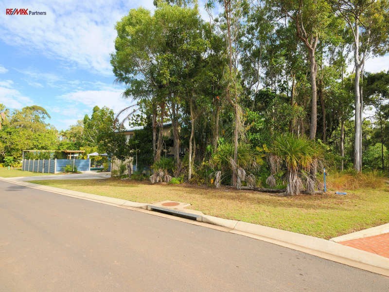 12 Parraweena Court, Point Vernon QLD 4655