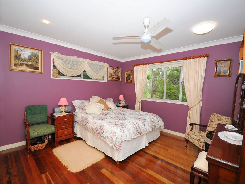 12 Parraweena Court, Point Vernon QLD 4655