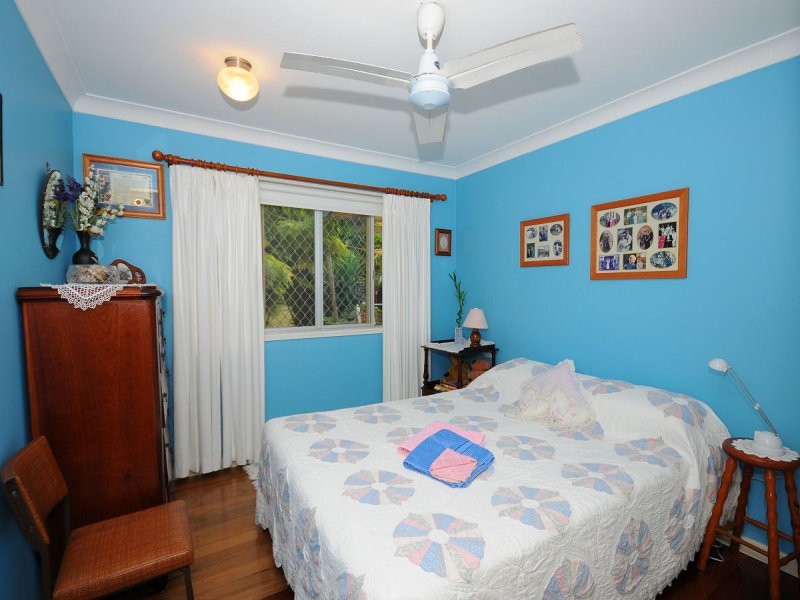 12 Parraweena Court, Point Vernon QLD 4655