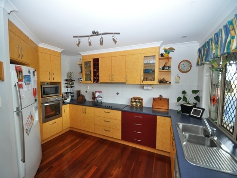 25 Koloi Street, Scarness QLD 4655