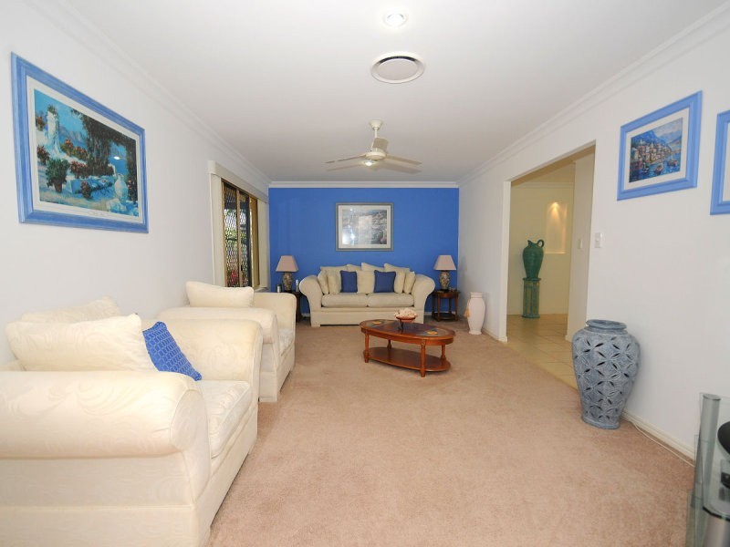 54 Earl St Vincent Circuit, Eli Waters QLD 4655