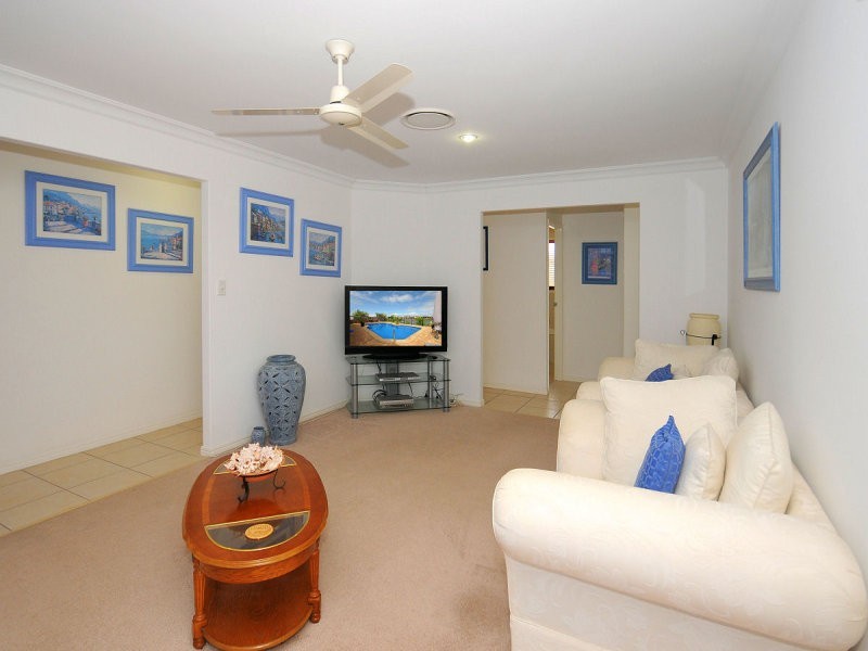 54 Earl St Vincent Circuit, Eli Waters QLD 4655