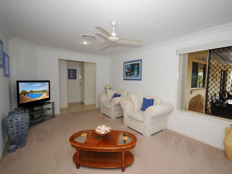 54 Earl St Vincent Circuit, Eli Waters QLD 4655