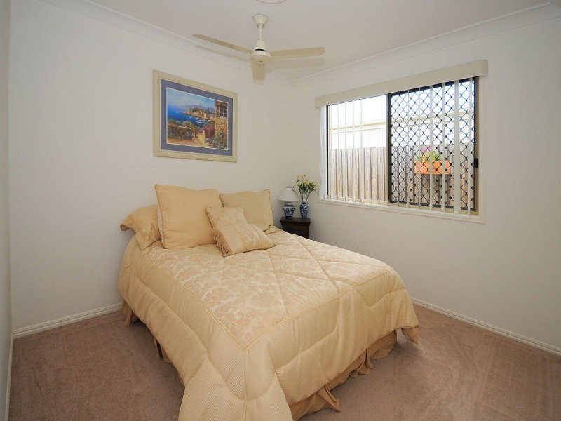 54 Earl St Vincent Circuit, Eli Waters QLD 4655