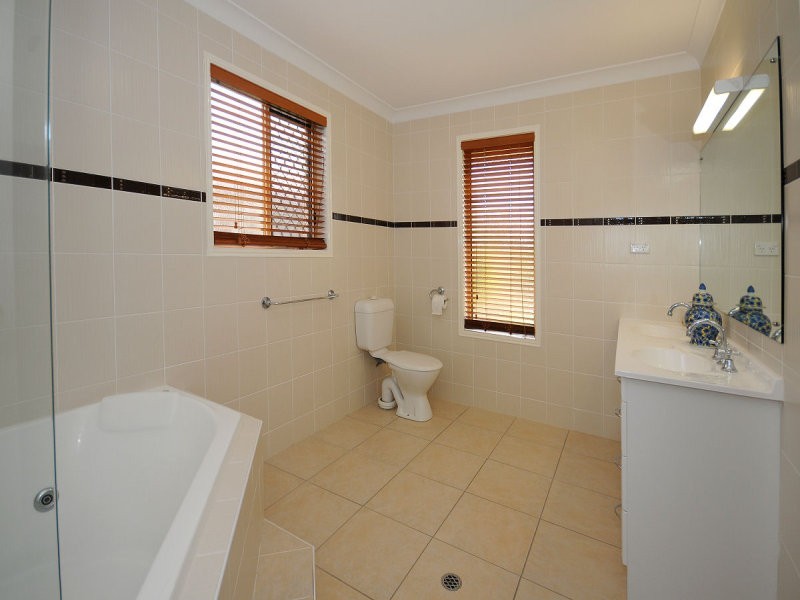 54 Earl St Vincent Circuit, Eli Waters QLD 4655