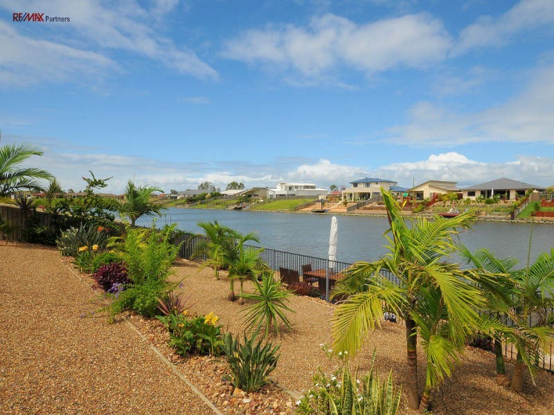 54 Earl St Vincent Circuit, Eli Waters QLD 4655