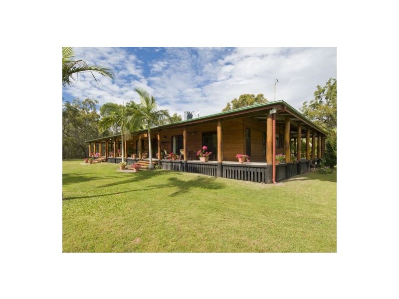 25 Shore Road W, Booral QLD 4655