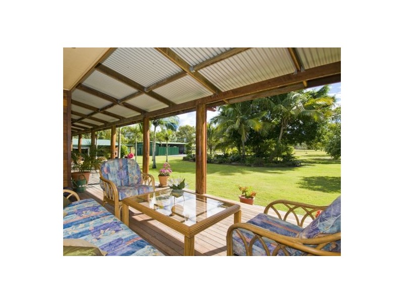 25 Shore Road W, Booral QLD 4655