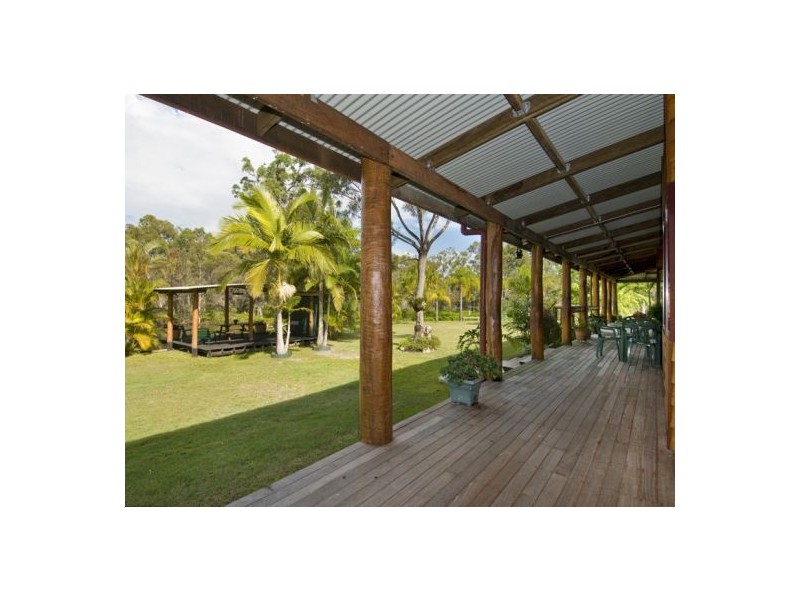 25 Shore Road W, Booral QLD 4655