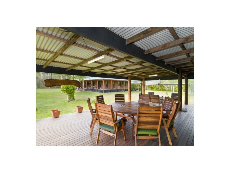 25 Shore Road W, Booral QLD 4655