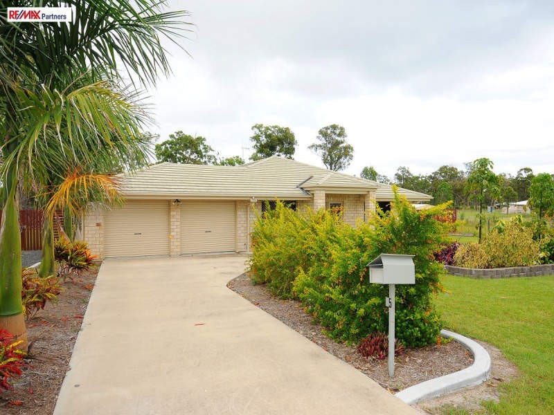 5 Southfork Circuit, Burrum Heads QLD 4659