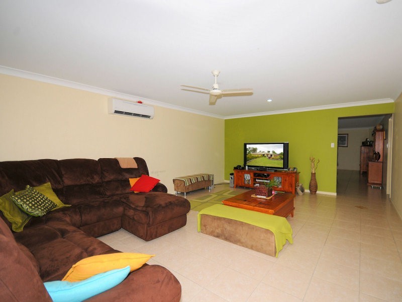 5 Southfork Circuit, Burrum Heads QLD 4659