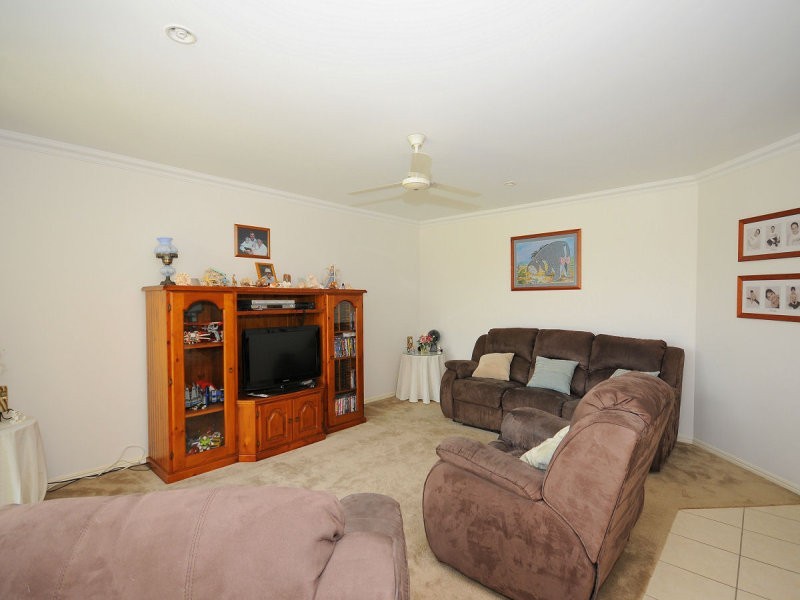 39 Bunya Court, Eli Waters QLD 4655