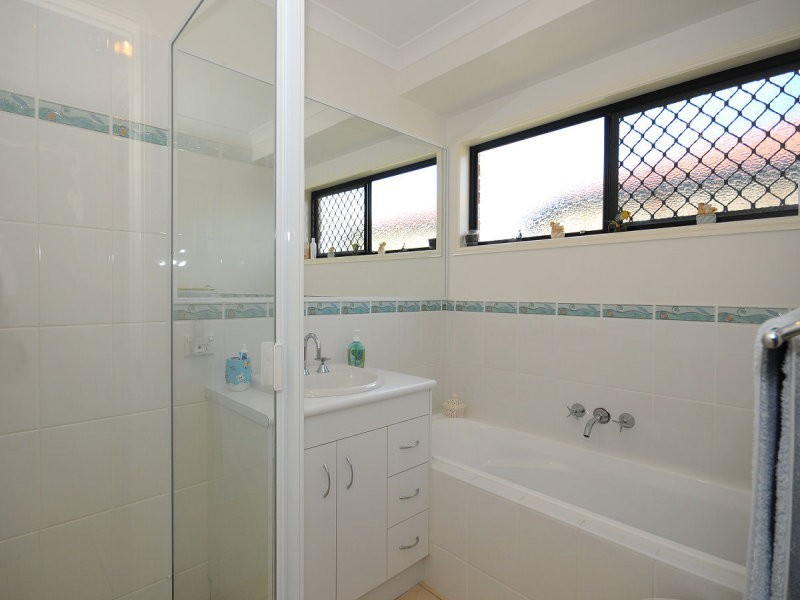 39 Bunya Court, Eli Waters QLD 4655