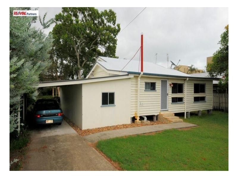23 King Street, Urangan QLD 4655