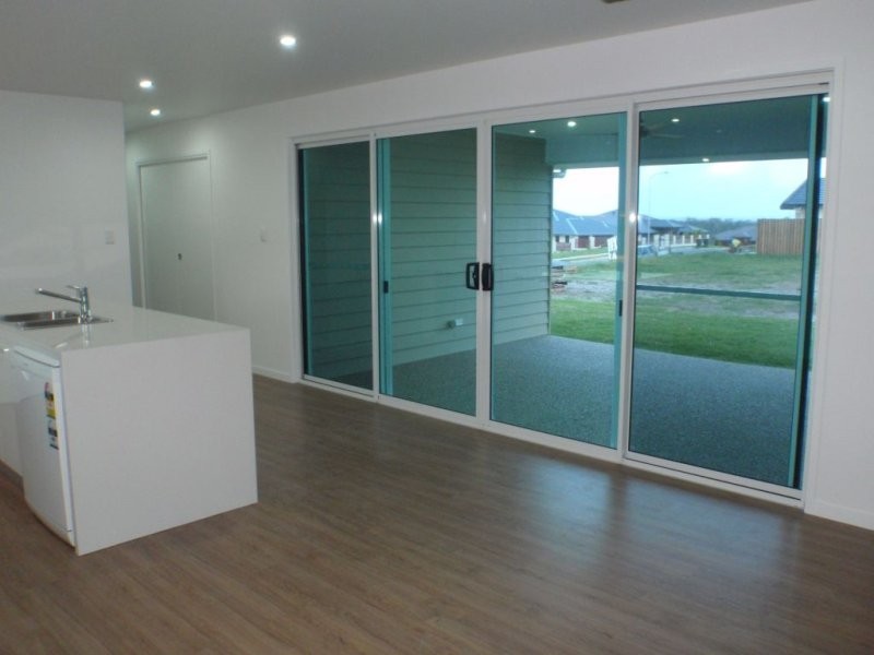 29 Parklands Blvd, Wondunna QLD 4655