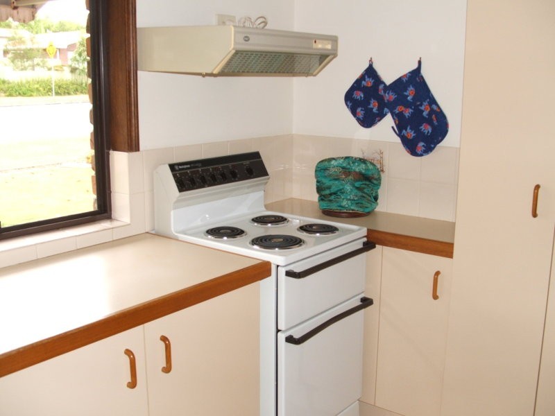 65 Miller Street, Urangan QLD 4655