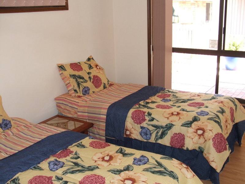 65 Miller Street, Urangan QLD 4655