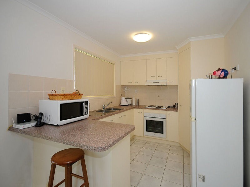 5 Bronton Way, Point Vernon QLD 4655